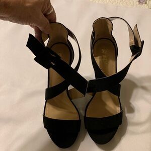 DREAM PAIRS Size 9.5 NEW black suede wrap Platform & stiletto heels.  NEW